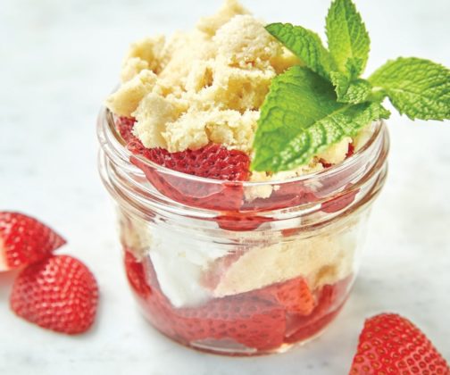 Brio Strawberry Shortcake Crumble