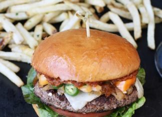 Hopdoddy Burger Bar El Diablo Burger