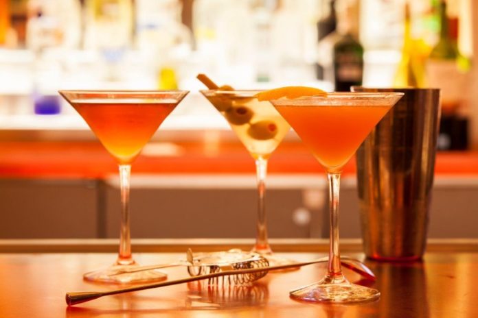 Red Bar Holiday Mixology Classes (2)