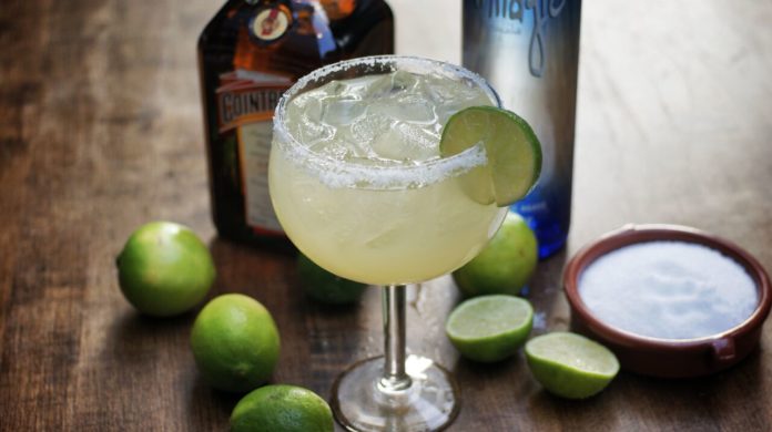 Cha Cha's Classic Grande Margarita