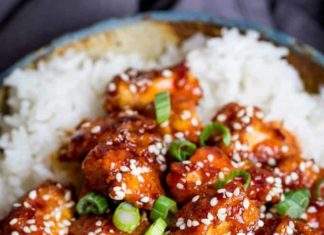 Cripsy Sesame Chicken With Sticky Asian Sauce