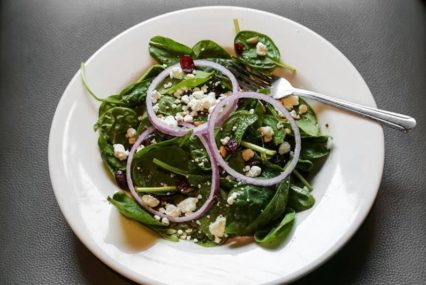 Oggi's Goat Cheese Spinach Salad