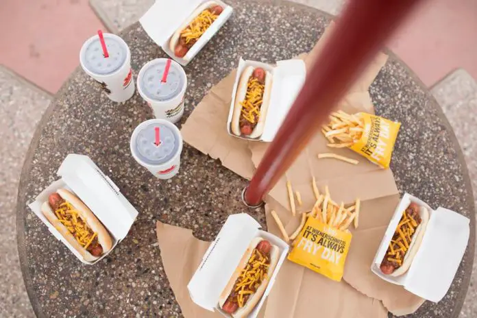 Wienerschnitzel Chili Cheese Dog Meal