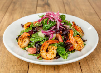 El Torito Fiesta Market Salad With Sautéed Shrimp