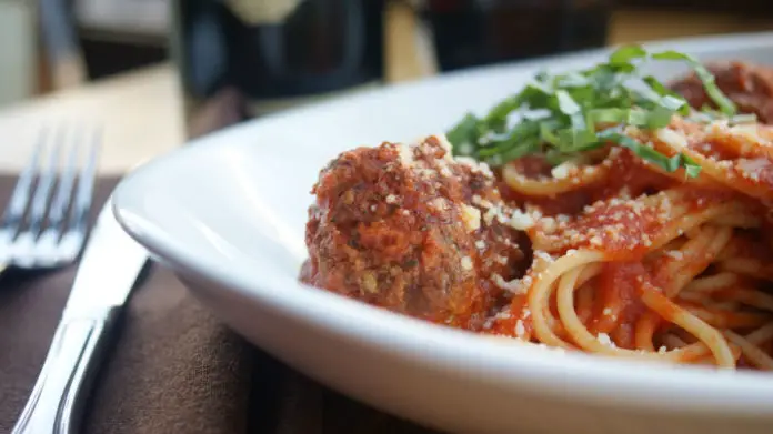 Brunos Spaghetti And Meatballs (1)