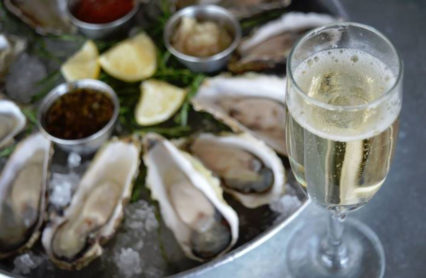 Raw Bar Slapfish Champagne